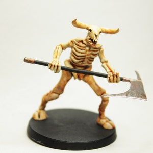 TTRPG Mini Figure - Minotaur Skeleton (unpainted) - DnD, Pathfinder, Tabletop roleplay game monster BBEG