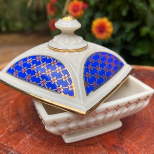 Vintage 1999 LENOX China Treasures Majestic Collection Royal Lapis Square Snuisterijdoosje met 24-karaats gouden accenten 2,5" hoog afbeelding 6