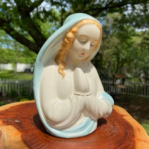 Vintage Mid Century Ceramic Figural Praying Virgin Mother Mary or Madonna Bust Vase or Planter 6” Tall