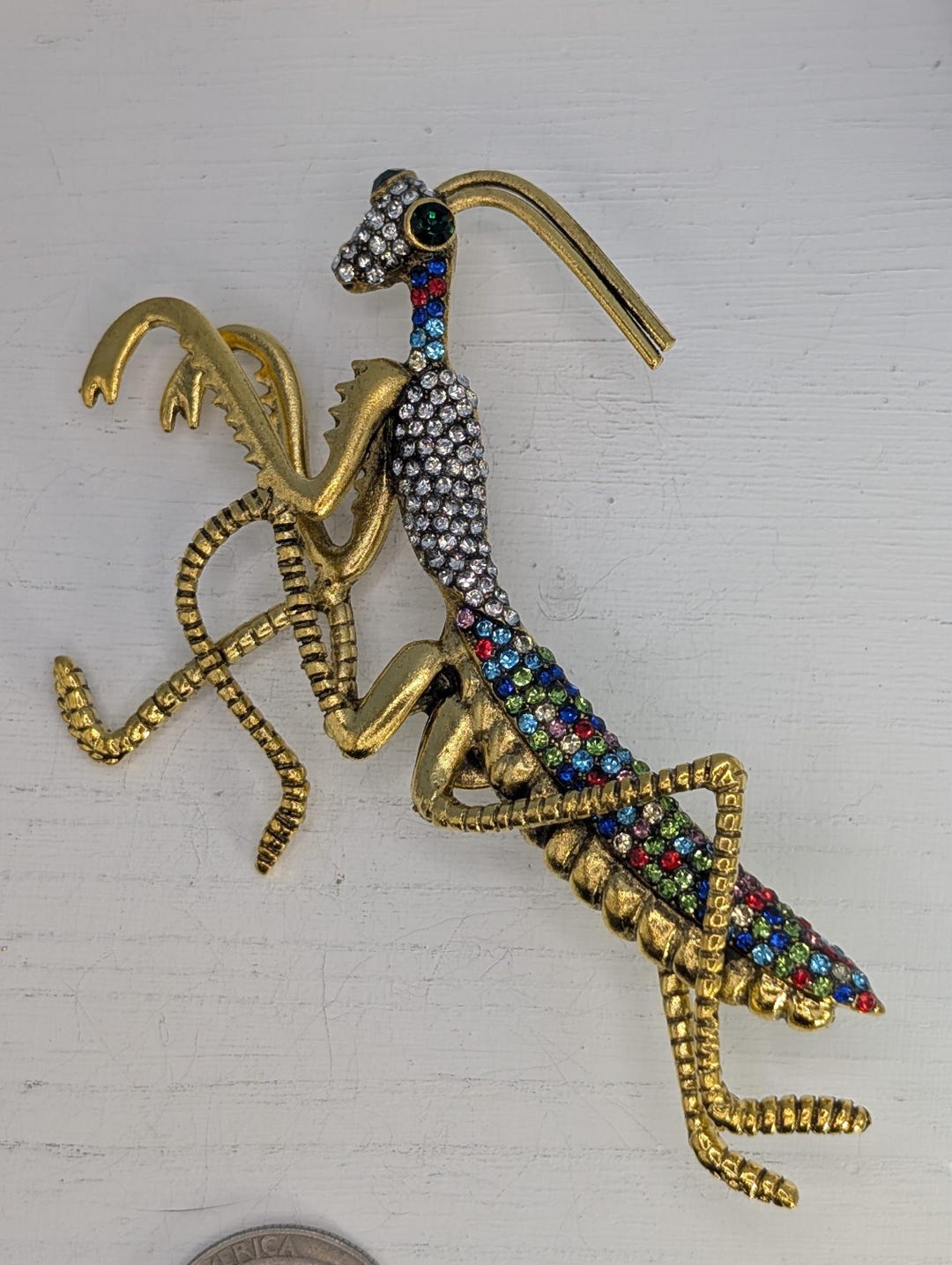 Golden Praying Mantis Brooch Unique Bag Charm Pin Accessory Elegant ...