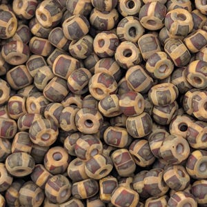 Starzone białe, czerwone paski | Rozmiar 8 | 15 g | Koraliki szklane Preciosa-Ornela