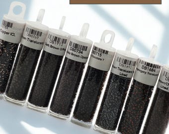 Juego de cuentas pequeñas / Paleta de colores desde verde oliva oscuro hasta cacao - 8 paquetes, surtido seleccionado para fabricantes de joyas