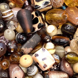 Bulk Handcrafted Lampwork Glass Beads for Jewelry Making: Vibrant Pink Artisan Creations in Bulk