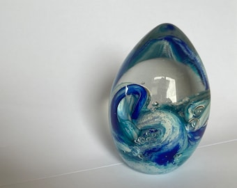 Vintage Signed Art Glass Paper Weight - Egg shaped - hand blown - artist sign - G. Hope (?) 1997 - blue swirl