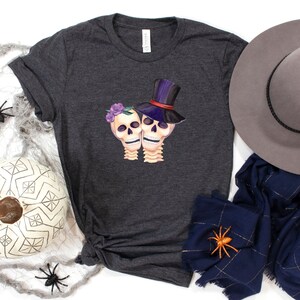 Halloween skull t-shirt, Husband and wife skull shirt, Spooky couple t-shirt, Skulls in love apparel, Gothic Halloween shirts