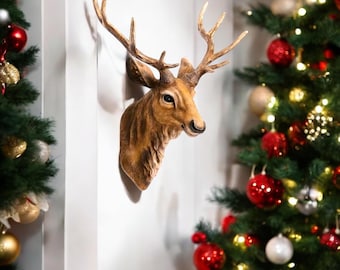 Escultura de pared con cabeza de ciervo falsa hecha a mano / Decoración navideña rústica / Arte de pared navideño - Cabeza de animal falsa para montaje en pared - Adorno de cabeza de animal