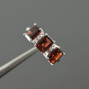 Emerald Cut Garnet & White Topaz 925 Silver Ring - January Birthstone