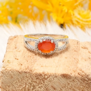 Carnelian & White Topaz 925 Sterling Silver Ring