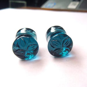 Blue Sapphire Flower Cut Double Flared Plugs: 5mm-30mm