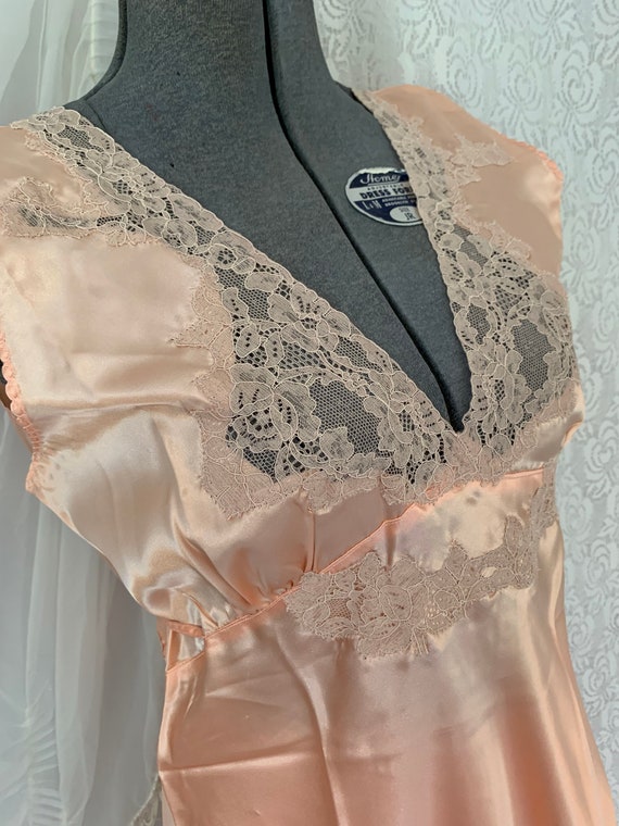 Gorgeous 1930's Satin Rayon/Pajamas, Loungewear, … - image 4