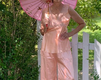 1920s 1930s Chinese Embroidered Silk Dragon Lounging Beach Pajamas, 3 Pieces Jacket Top Pants, With Belt, Heart Pocket, Pale Blue Satin - Etsy 1920s 1930s Chinese Embroidered Silk Dragon Lounging Beach Pajamas, 3 Pieces Jacket Top Pants, With Belt, Heart Pocket, Pale Blue Satin - Etsy