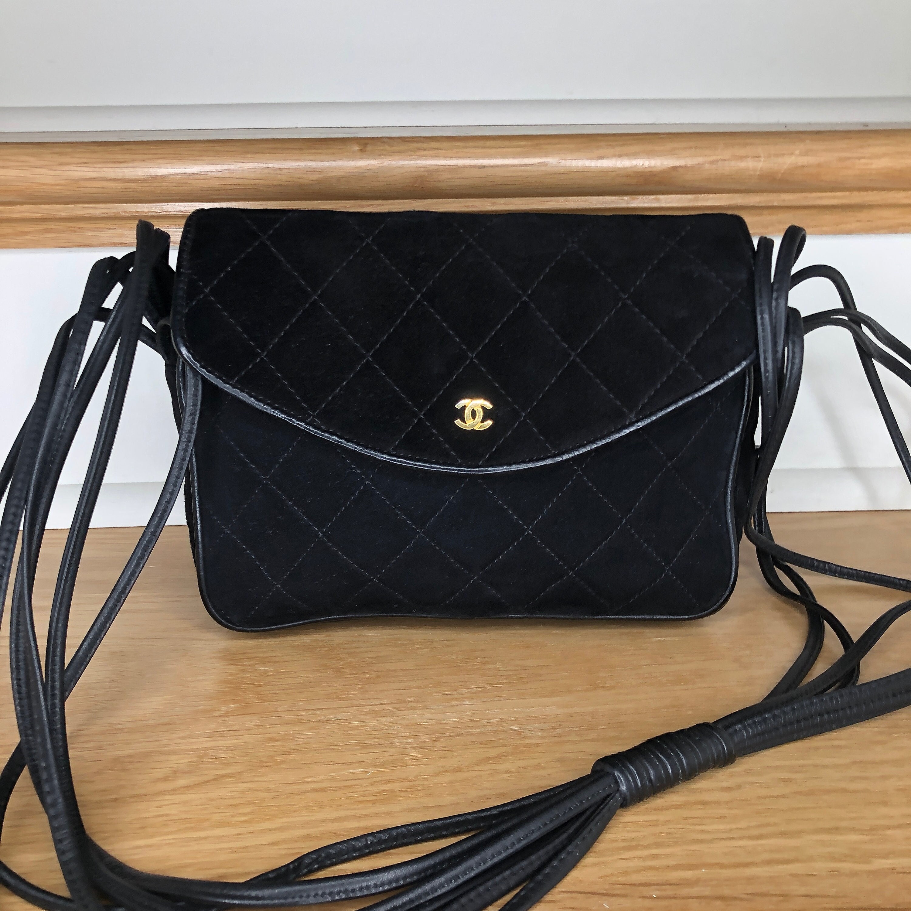 Chanel Quilted Chain-Link Frame Bag - Black Crossbody Bags