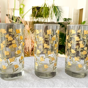 Set of 3 Vintage 1970s Libbey Tumbler Highball Glasses Orange and Yellow Flowers