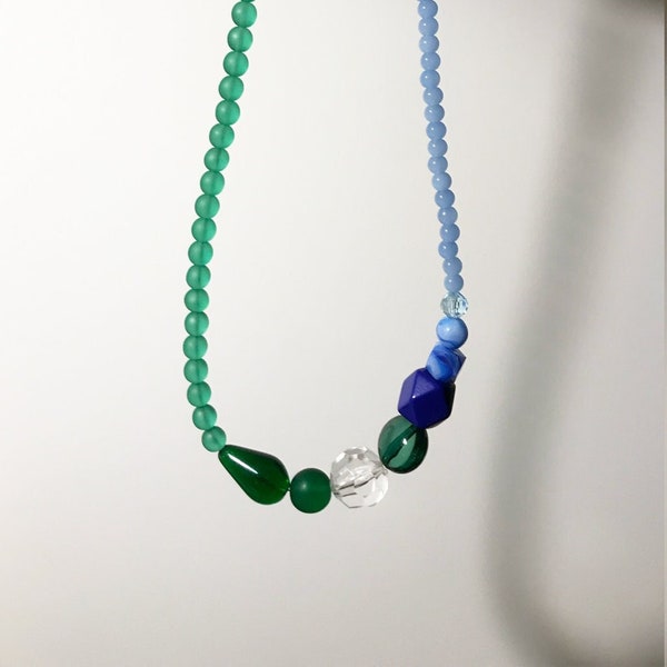 Collier perles vertes et bleues, collier candy, collier Maison chouquette
