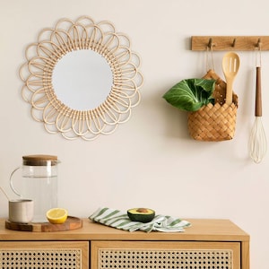 Mira Rattan Mirror Flower Shape for Modern Farmhouse, Boho, Minimalistic Home Decor , Timeless Beauty, Wicker Mirror, Decor Sunburst Mirror