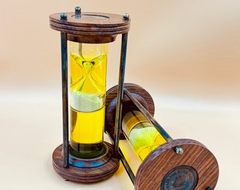 Nautical Liquid Sand Timer: Wood & Brass Maritime Decor
