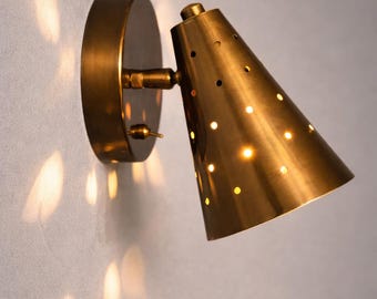 Moderne vintage handgemaakte wandkandelaarslamp van ruw messing - AAN/UIT-schakelaarlamp