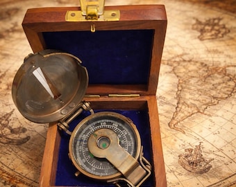 Messing Militär Kompass Replikat | Im Stil des zweiten Weltkriegs