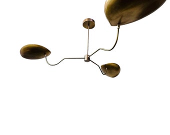 Lámpara de araña Sputnik de mediados de siglo: lámpara de latón antiguo de tres luces