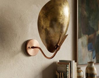 Vintage Brass Shell Wall Sconce – Mid Century Modern Organic Brass Wall Light, Antique Brass Seashell Lighting Fixture