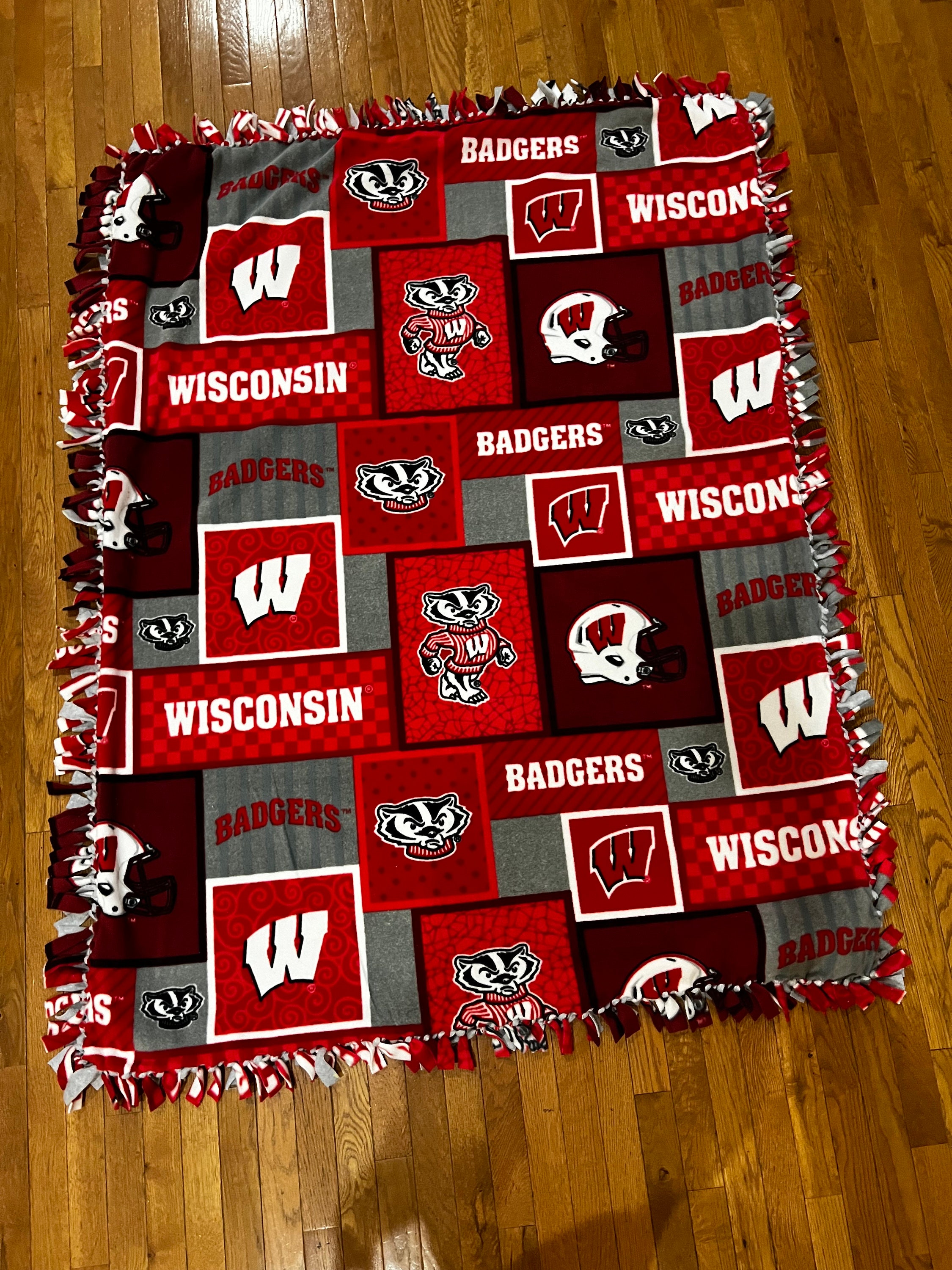 Wisconsin Badgers No See Tie Blanket Etsy