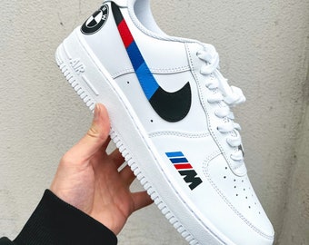 Aangepaste Nike BMW-sneakers