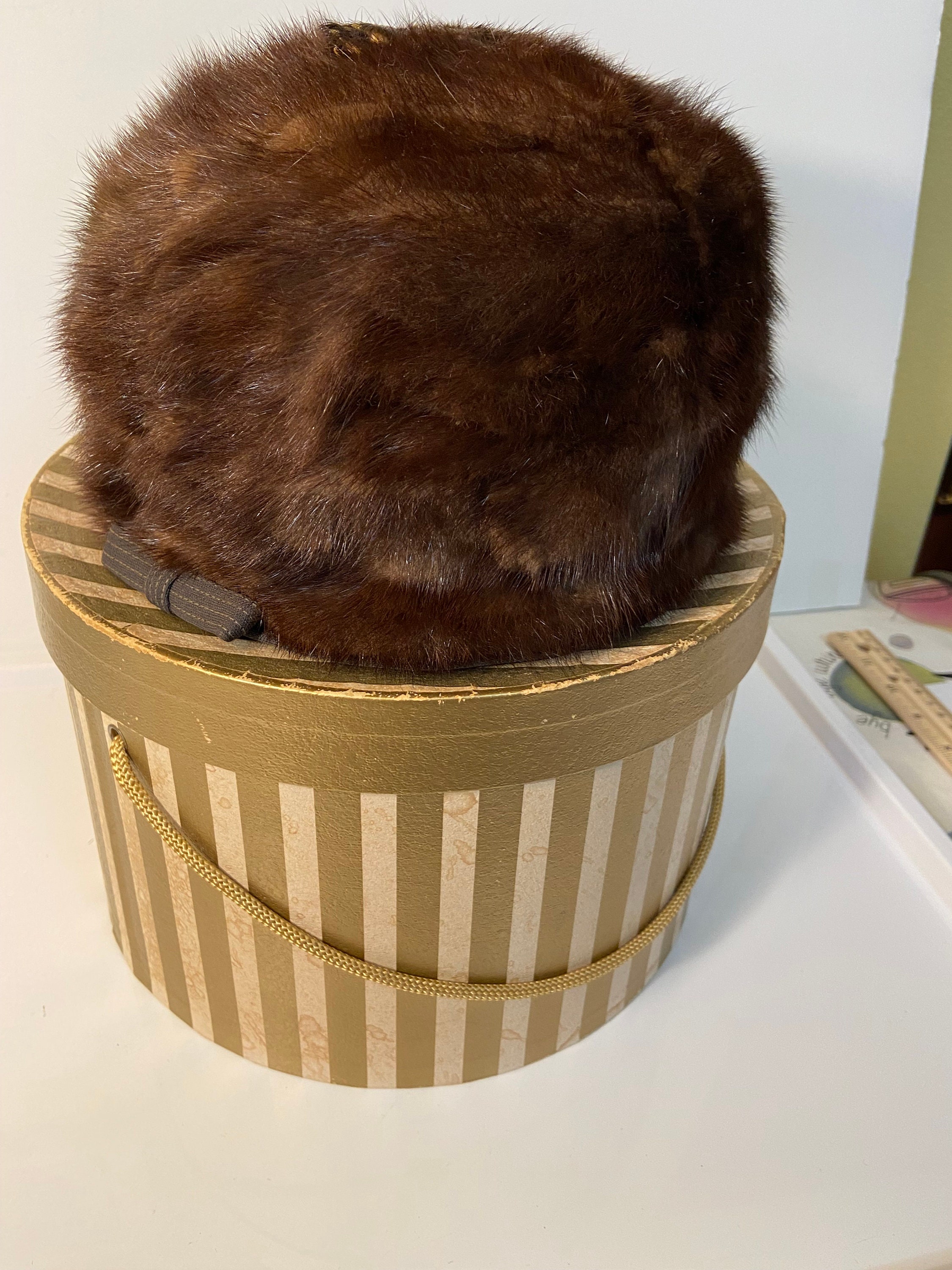 Vintage Mink Pillbox Hat by Deborah Exclusive, Size Medium  display picture 2