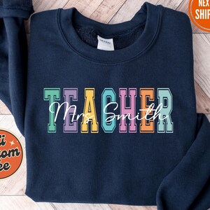 Aangepaste lerarensweater, sweatshirts lerarenteam, gepersonaliseerd schoolzweet, cadeau leraar waardering, aangepaste naam leraar hoodie