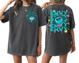 Maglietta Inside Out Envy Comfort Colors®, Maglietta Disney Inside Out, Personaggi Inside Out 2, Maglietta Disney Family, Maglietta Gioia-Tristezza-Rabbia-Invidia