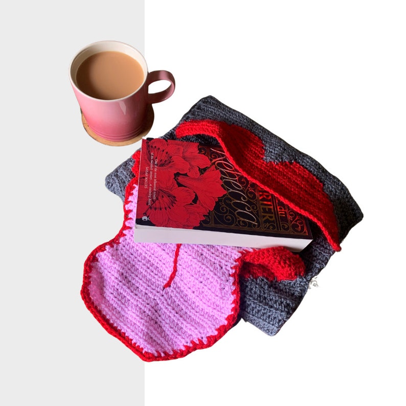 Book Eater Crochet Pattern, Intermediate Level (UK Terminology) (PDF ...