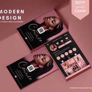 Pode incluir: Maquete de cart&otilde;es de visita e tela de telefone mostrando a marca de um sal&atilde;o de beleza. Os cart&otilde;es s&atilde;o pretos com um detalhe rosa e uma foto de uma mulher com tran&ccedil;as. A tela do telefone exibe um perfil de m&iacute;dia social com elementos rosa e preto. O texto inclui "Modern Design" e "Braids by Connie."