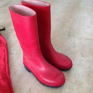Regenlaarzen/rubberlaarzen, rood of paars, maat 37