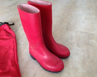 Bottes de pluie / bottes en caoutchouc, rouges ou violettes, taille 37