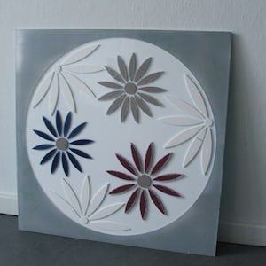 Recycled art: mosaic with flower motif - different colors