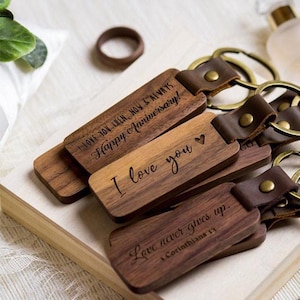 Porte-clés en bois gravé personnalisé - Porte-clés personnalisé en noyer