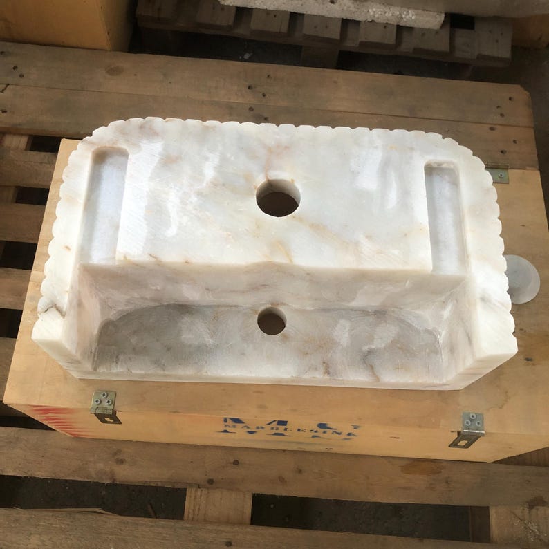 Ready-to-Ship Elegant Calacatta Marble Bathroom Sink – Wall-Mounted or Vanity Top