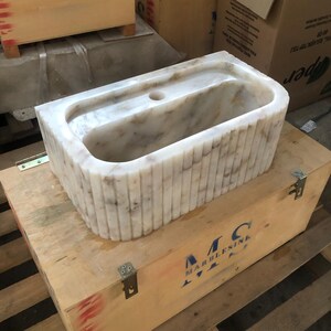 Ready-to-Ship Elegant Calacatta Marble Bathroom Sink – Wall-Mounted or Vanity Top