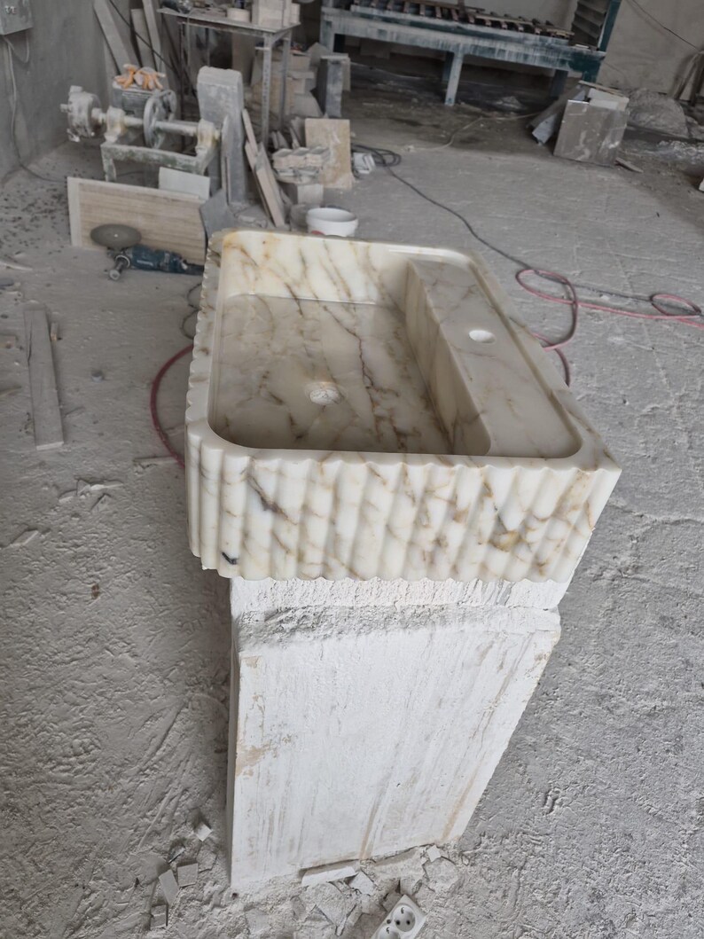 Calacatta Viola Marble Sink Handmade Wall Mounted Bathroom Vanity Basin Luxury