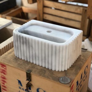 Handmade Glossy White Carrara Marble Sink, Fluted Front, Wall-Mounted or Countertop Vanity, 35x22x15cm Ideal for Bathroom, Office, Farmhouse