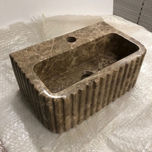Lavabo de mármol con diseño de caña - Lavabo de mármol Emperador - Montado en la pared o sobre encimera, tocador de baño de diseño personalizable
