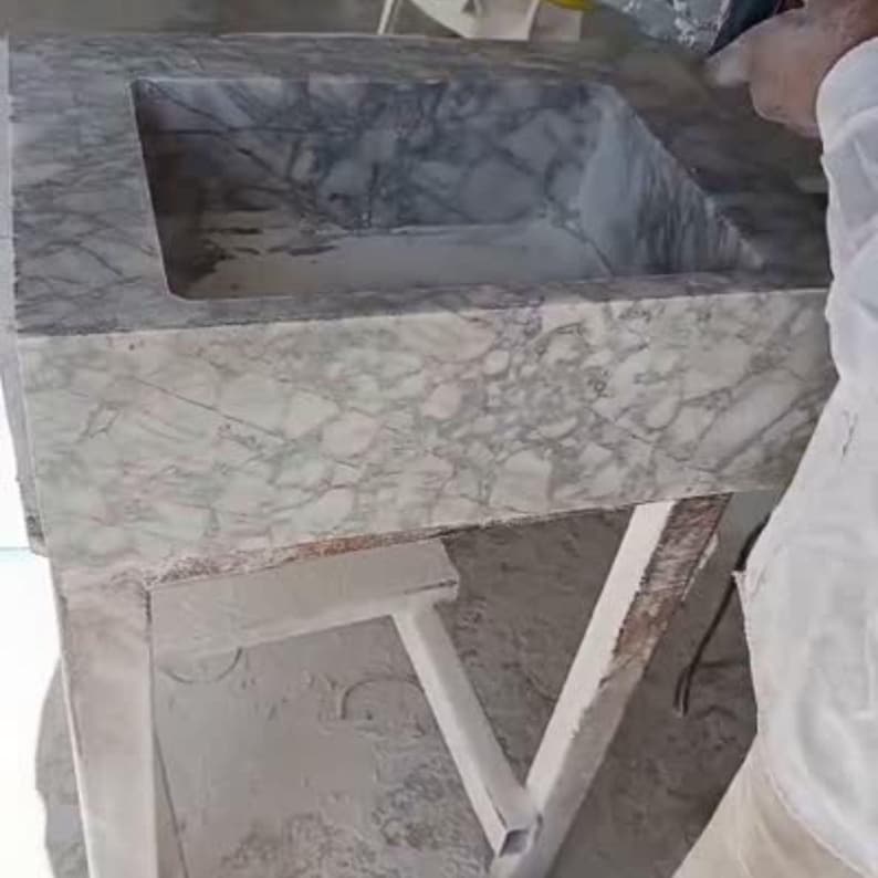 Natural Gray Veining