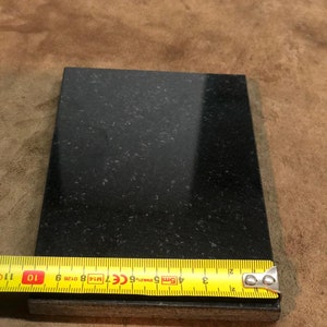 Campione di granito nero e marmo: piastrella in pietra fatta a mano per lavori fai da te (10 x 15 cm) immagine 4