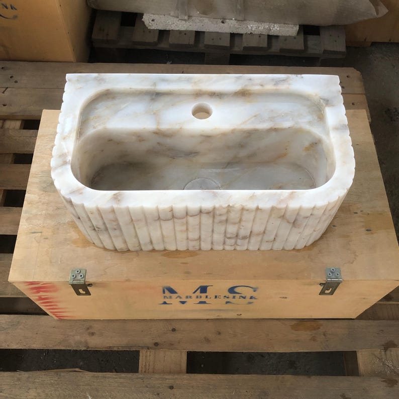 Ready-to-Ship Elegant Calacatta Marble Bathroom Sink – Wall-Mounted or Vanity Top