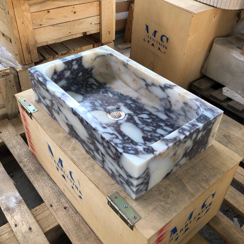 custom-calacatta-viola-stone-sink.jpg