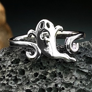 Punk Hiphop Ghost Ring Women Stainless Steel Witchcraft Rings Gothic Fashion Jewelry All Saints&#39; Day Gift Drop Shipping