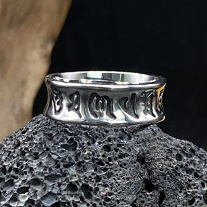 Mantra band for him clearance