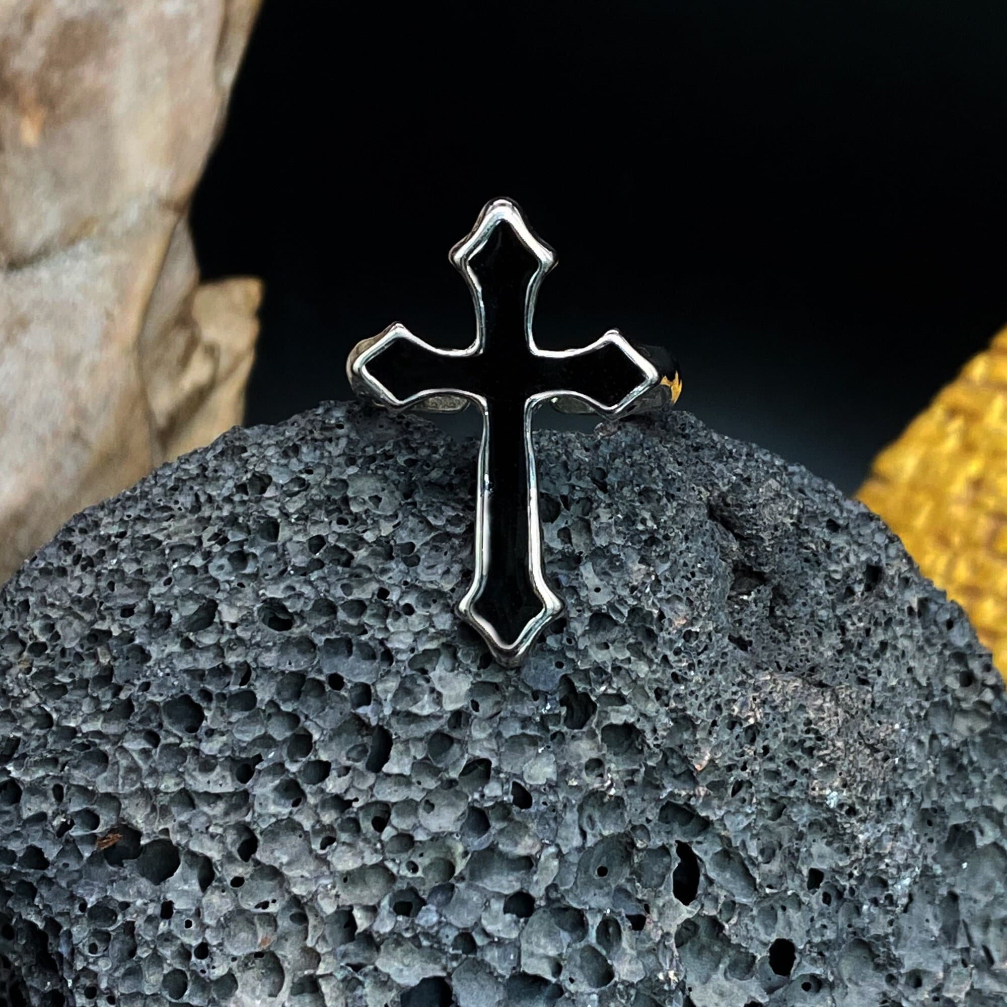 Black ring with cross new arrivals