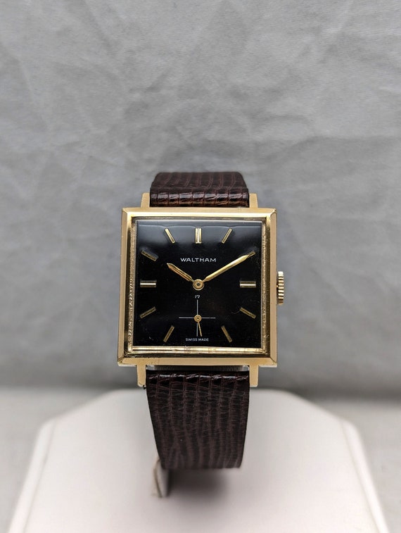 1970s Waltham Gold Square Watch with Black Dial