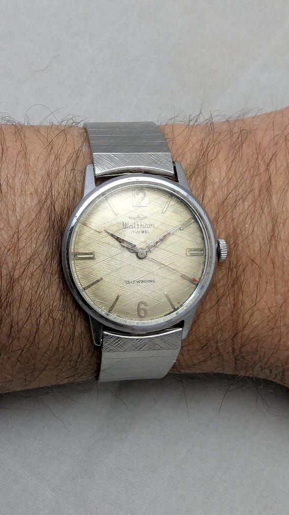 1960's Men's Waltham Automatic Watch - image 9