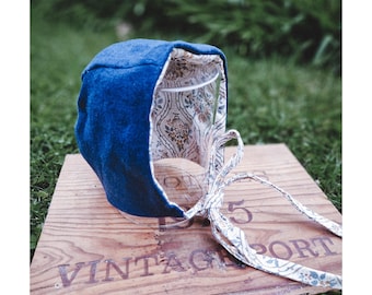 Small childs Coif/bonnet